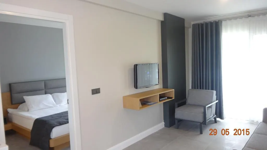 Altin Yunus Apart Beach Plus Aparthotel Çeşme 0*,